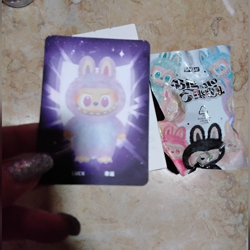 UNOPENED BIGINTO ENERGY LUCK LABUBU - Picture 3 of 8